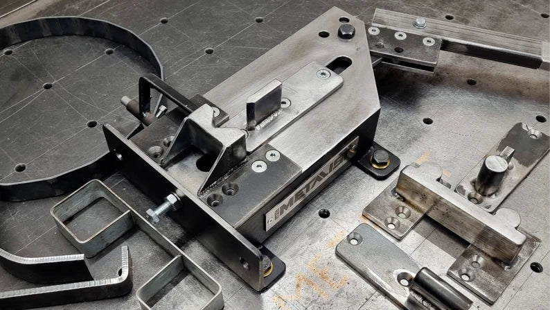 Pläne für einen universellen Metallbieger